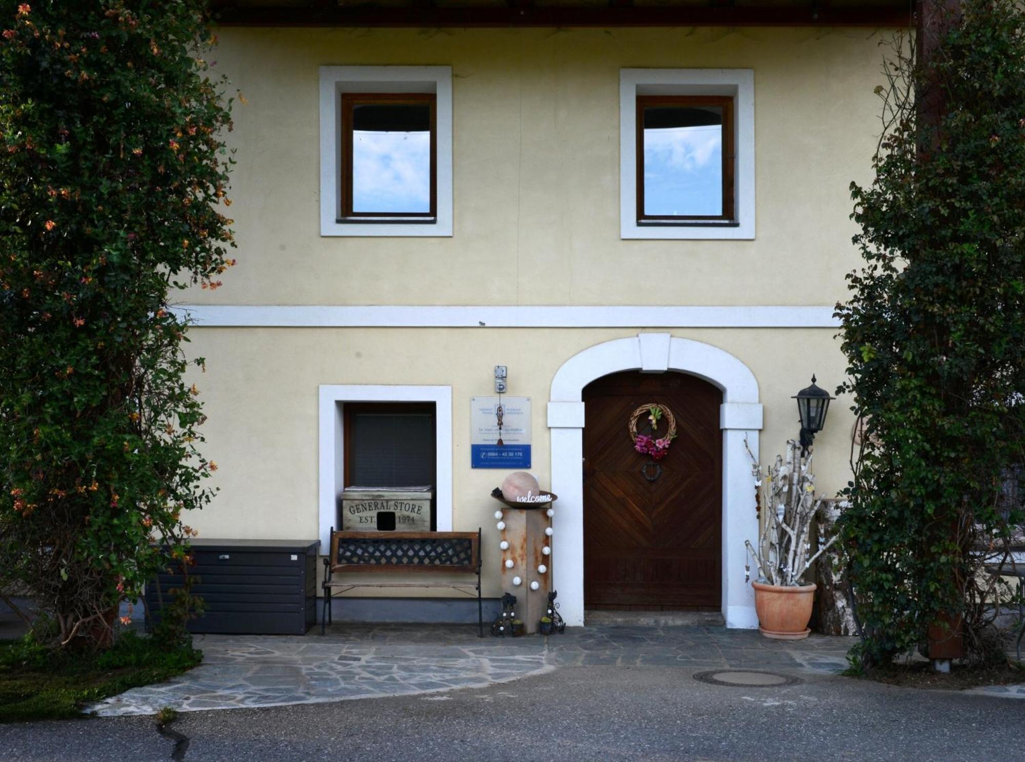 Little Farm Apartment *